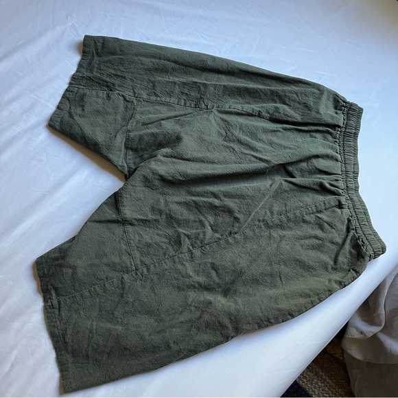 KIDORIMAN olive army green contrast elastic waist drop crotch shorts, xs - Picture 4 of 6